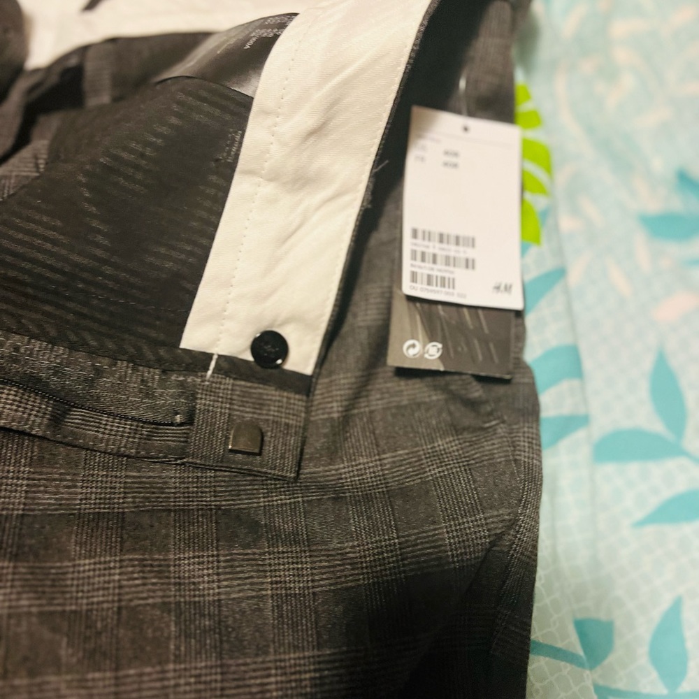 H&M - Picture 3 of 3